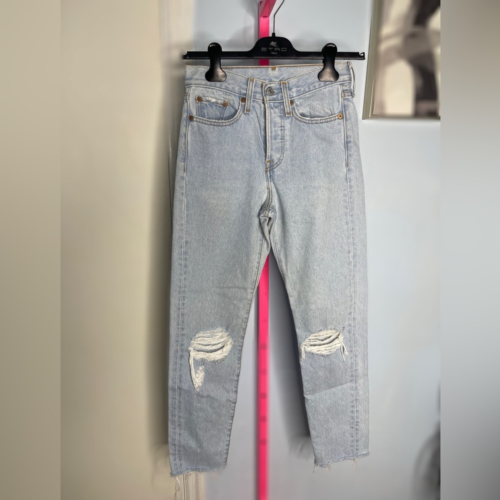 Levi Light Blue Distressed Jeans size 24 - Picture 2 of 7